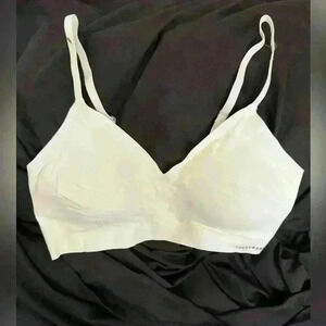 NWOT Lucky Brand Wireless  Seamless Padded Bralette in White With Back Closure L